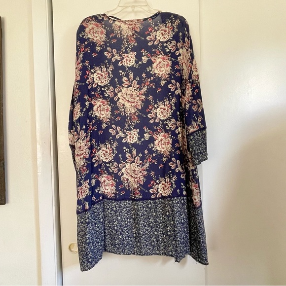 Dark Blue Floral Print Coverup, Loose Cardigan, Open Front Kimono size large - Picture 10 of 11